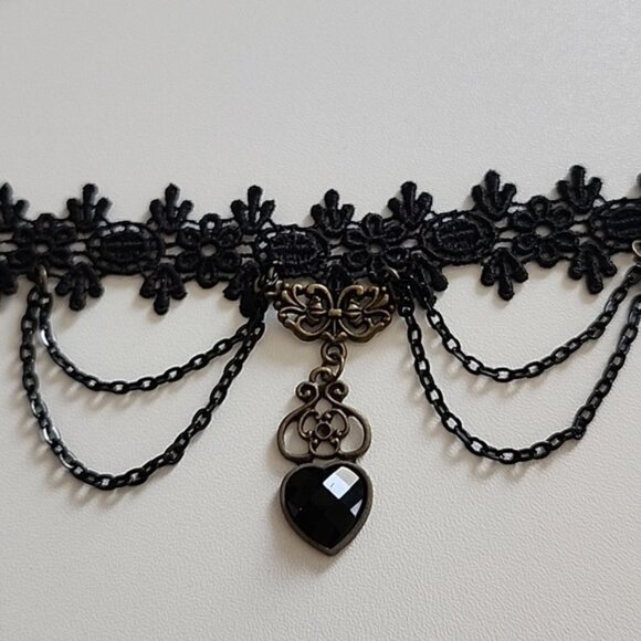 Gothic Victorian Style Black Crochet Lace Heart Drop Dangle Chain Bracelet - Picture 4 of 6
